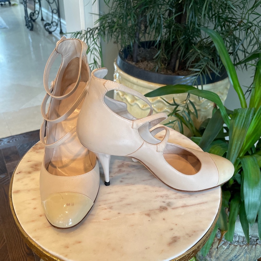 Authentic Chanel Pumps